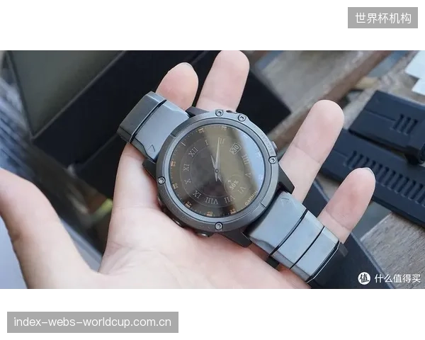 昂贵的PVD钛合金表壳一旦划伤，为何主流品牌的售后策略倾向于“只换不修”？